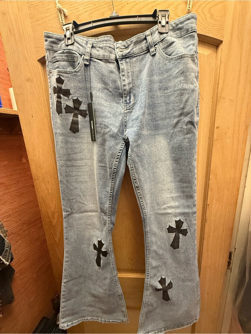 🔥NEW! Light Blue Women's Flared Jeans with Black Cross Appliqués - Picture 3 of 6